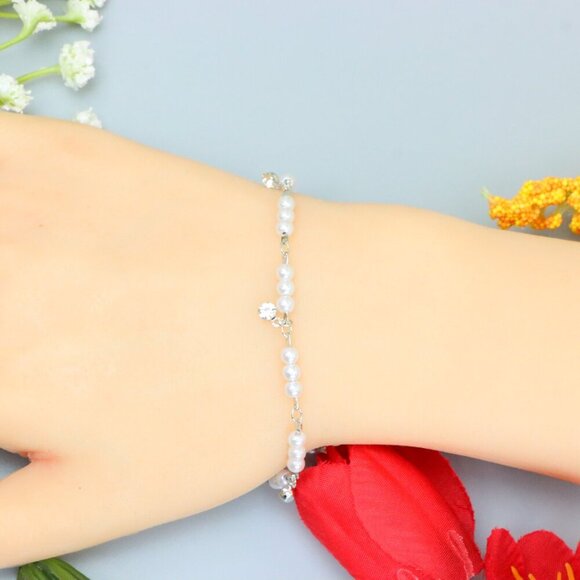 "Elegant & Trendy Bracelet, A Perfect Gift for Women, Thoughtful, EVCH1713 - Picture 6 of 10